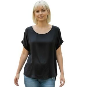 White House Black Market XS Black High Low Open Back Cuffed Short Sleeve Shirt